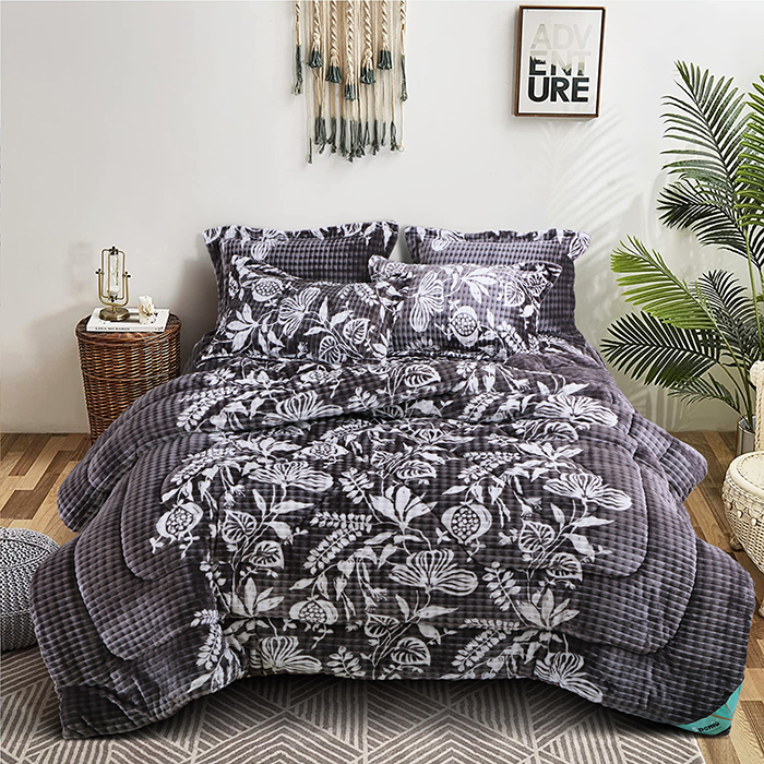 Haze Winter Bedsheet